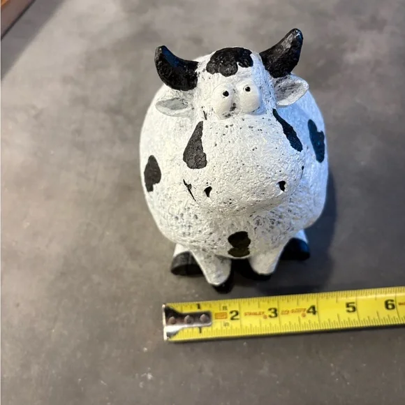 Cow Decor - Picture 5 of 5